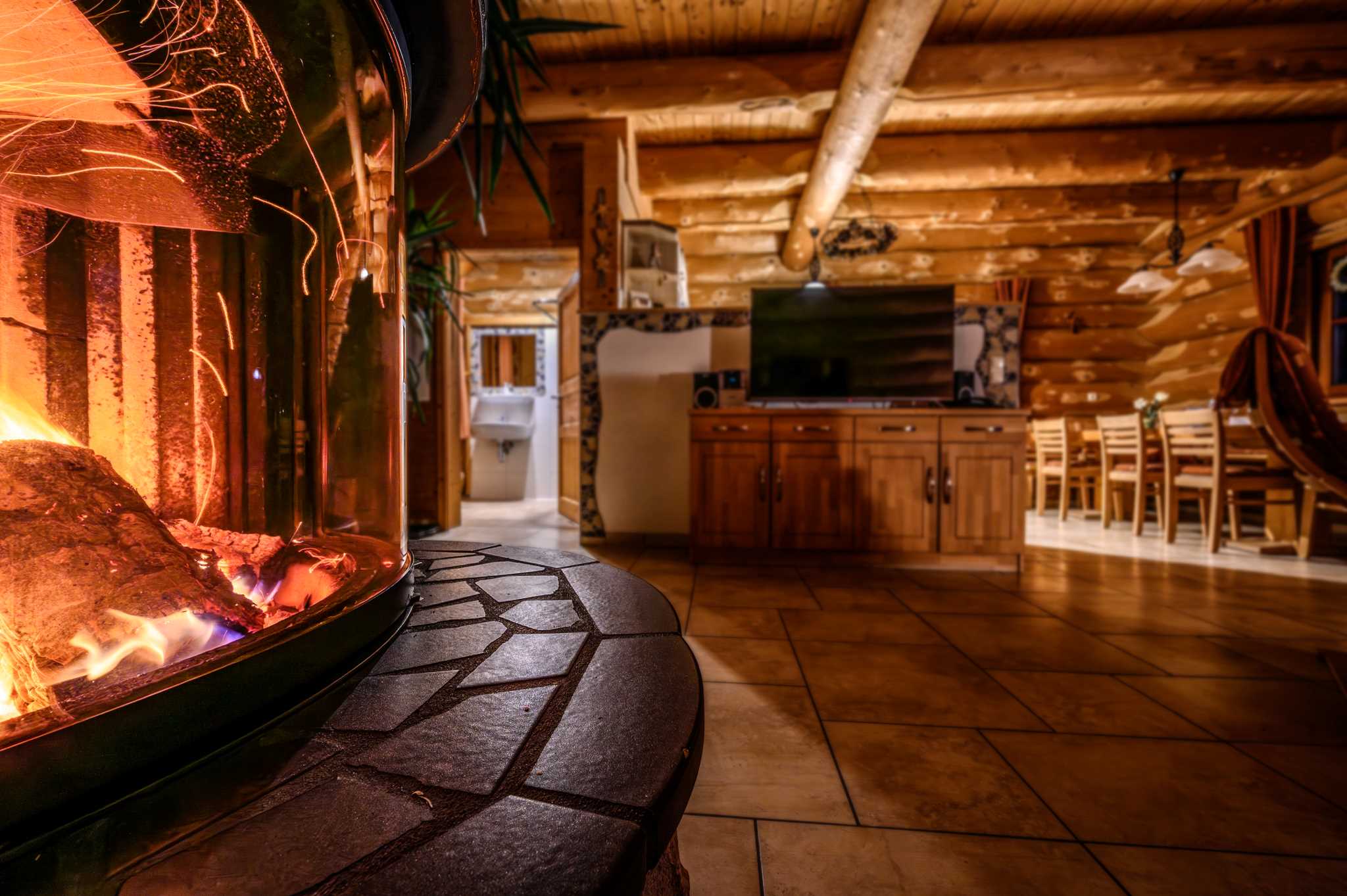 Kamin im 5 Sterne-Ferienhaus Abendrot in der Fränkischen Schweiz